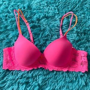 Cute Neon Pink Lace Bra 💖 36A